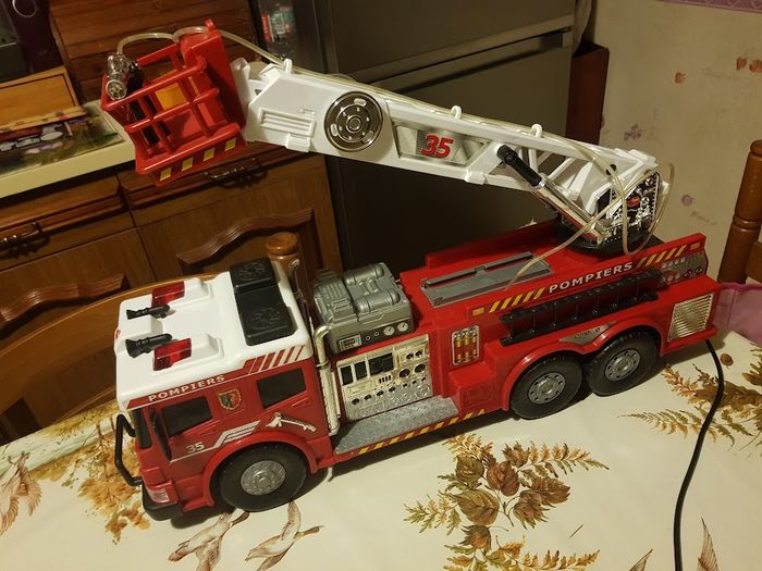 Grand camion de pompier 55cm avec échelle télécommandé - Dickie Toys - photo numéro 5