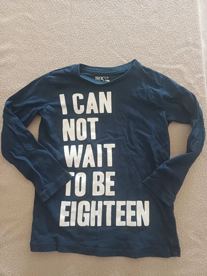 Superbe t shirt manches longues 4 ans garçon