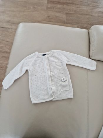 Gilet kiabi 🎀 24 mois