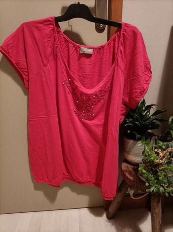 Tshirt uni rose avec perles
