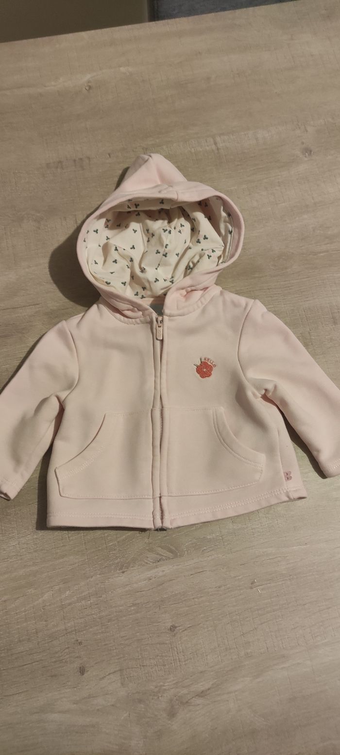 Veste à capuche 3 mois