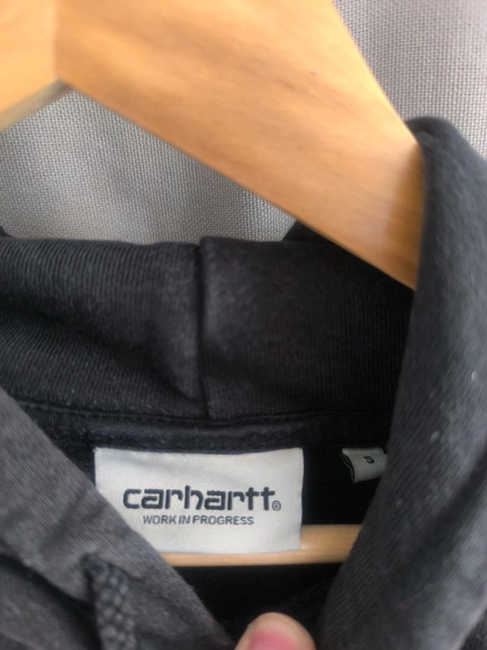 Sweat hoodie noir Carhartt taille S très bon état - photo numéro 3
