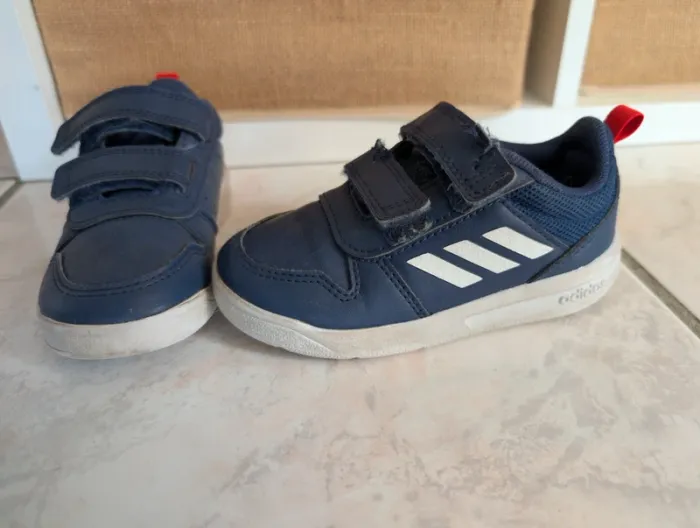 Basket Adidas 25 - photo numéro 2