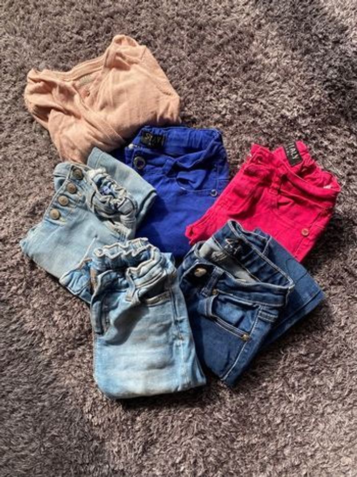 Lot fille taille 4 ans - jeans + gilet