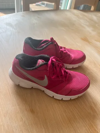 basket running nike rose femme (38)