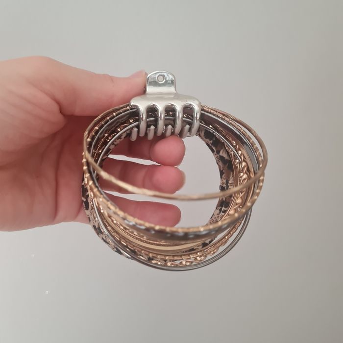 Beau lot de bracelets - photo numéro 2