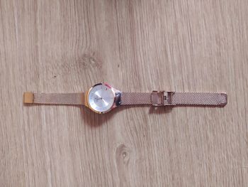 Montre femme neuve