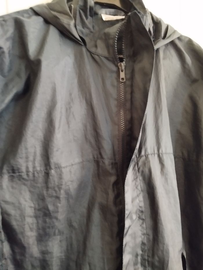 Blouson type K-way enfant 14 ans - photo numéro 3