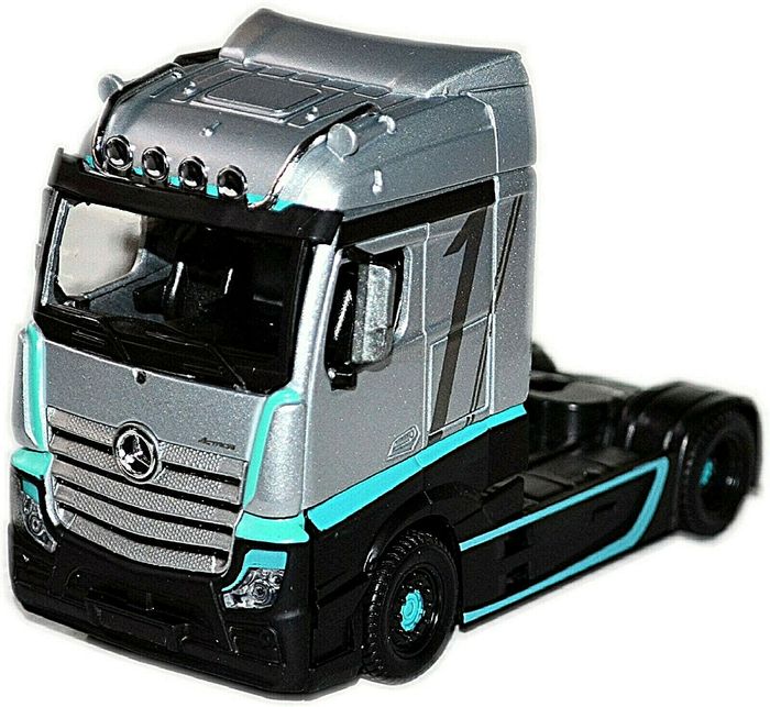 BBURAGO Mercedes Benz Actros Gigaspace tracteur Argent Silver Metallic 1:43 - photo numéro 6