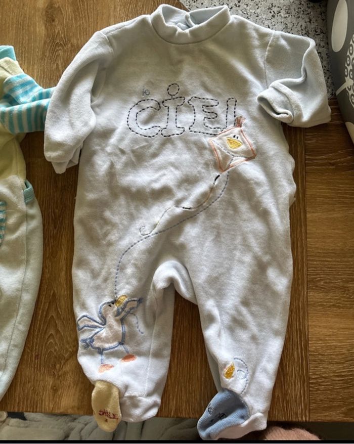 Lot pyjamas - photo numéro 2