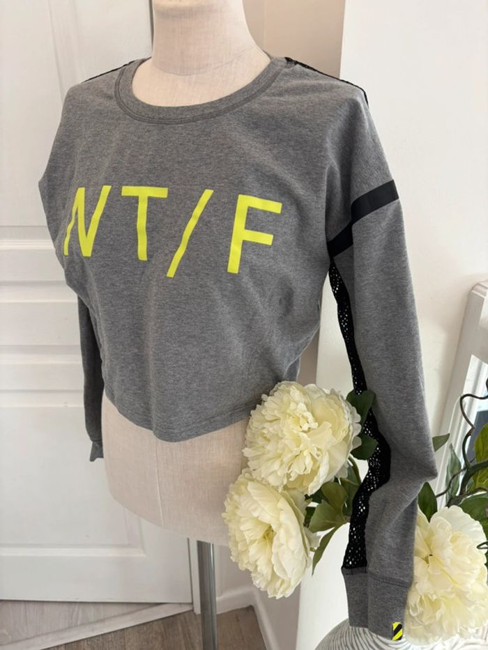 Crop top Nike T.S - photo numéro 2