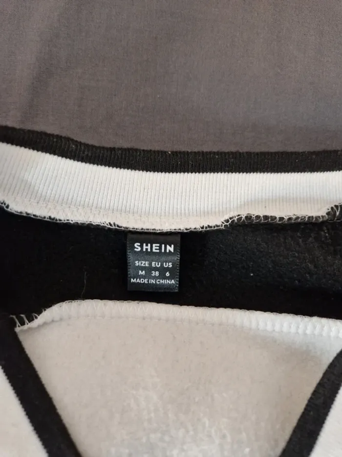 Sweat-shirt à lettres à ourlet à rayures blanc et noir taille M - photo numéro 2
