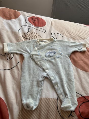 Pyjama bleu ciel taille 54cm/1 mois