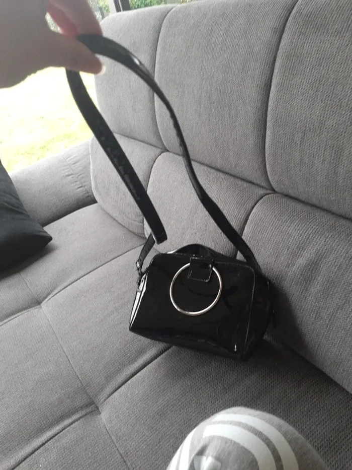 Sac noir brillant - photo numéro 4