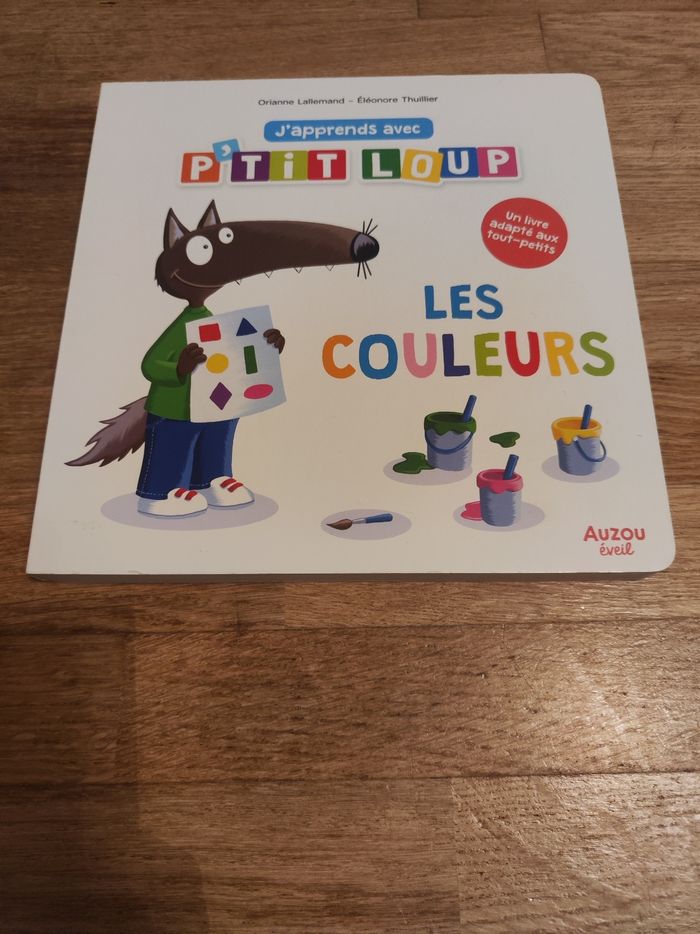 Livre PTI loup les couleurs