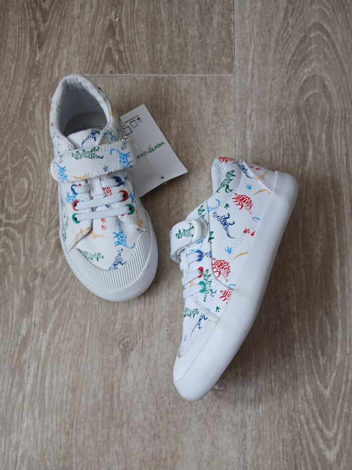 Baskets neuves vertbaudet taille 26 - photo numéro 9