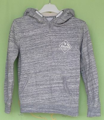 Sweat à capuche taille 10 ans