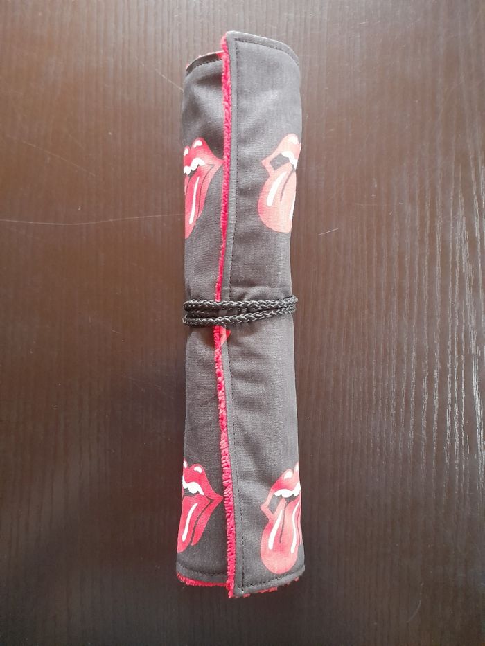 Serviette porte brosse à dents et dentifrice - photo numéro 3