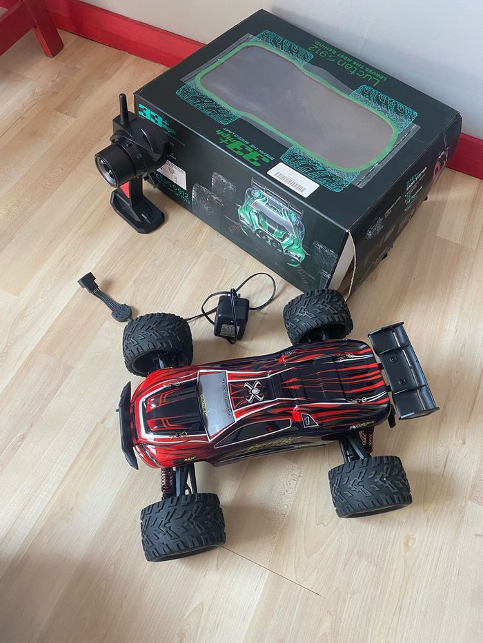 Voiture télécommandée - photo numéro 2