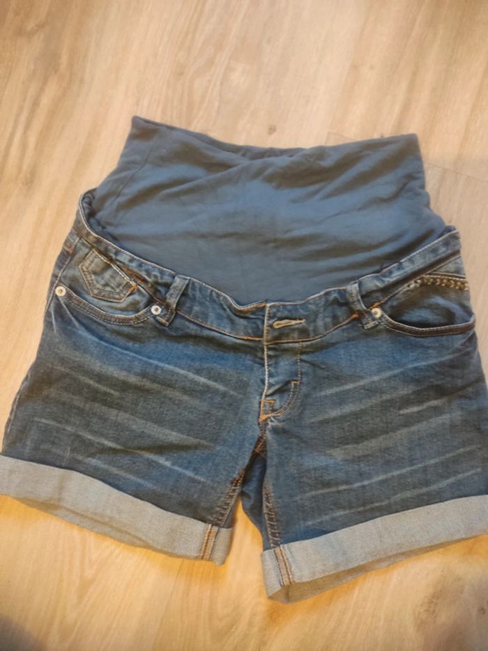Short jean grossesse maternité