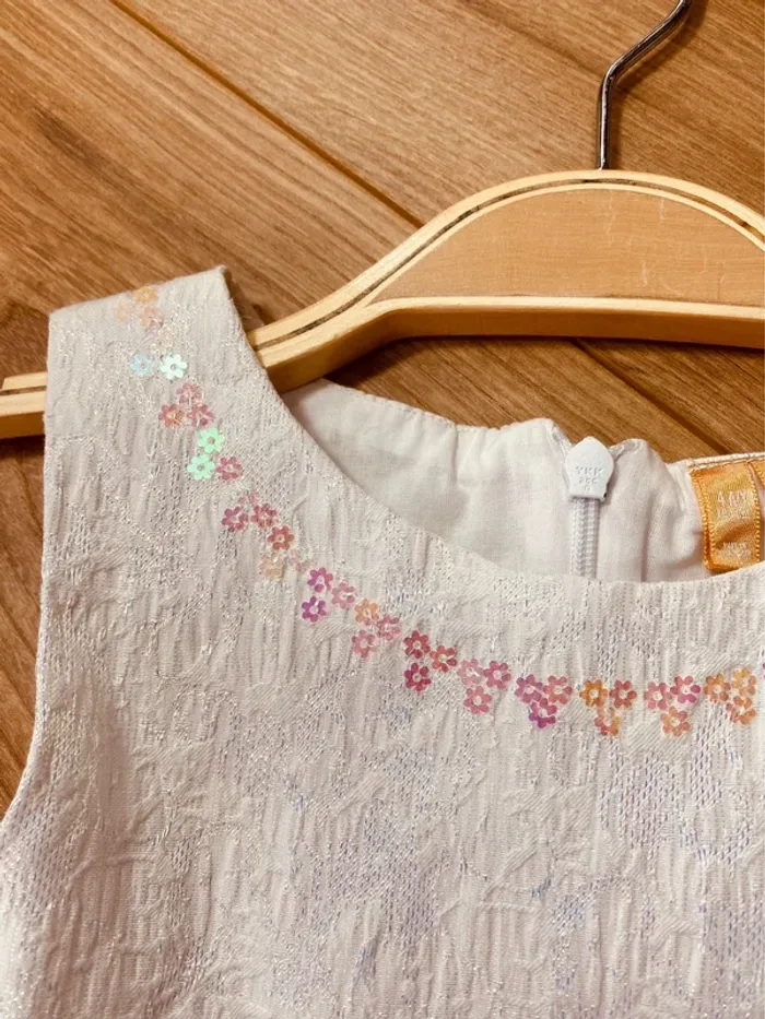 Taille 4 ans tenue de cérémonie fille orchestra blanche brillante * scintillant * 🩷 - photo numéro 6