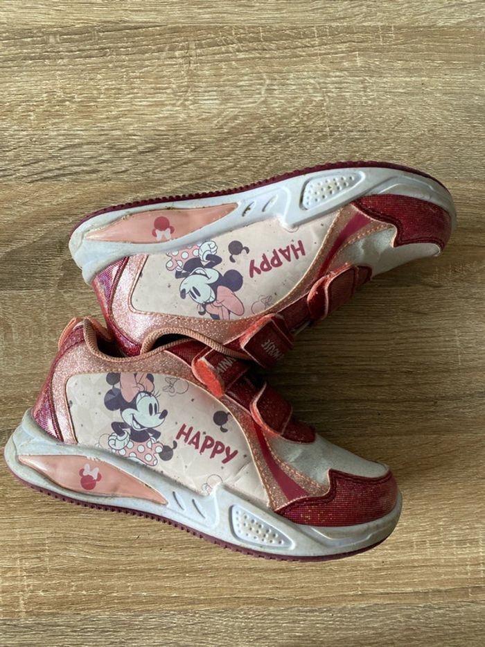 Basket Minnie taille 28 - photo numéro 3