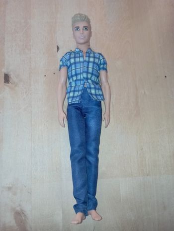 Poupée Ken