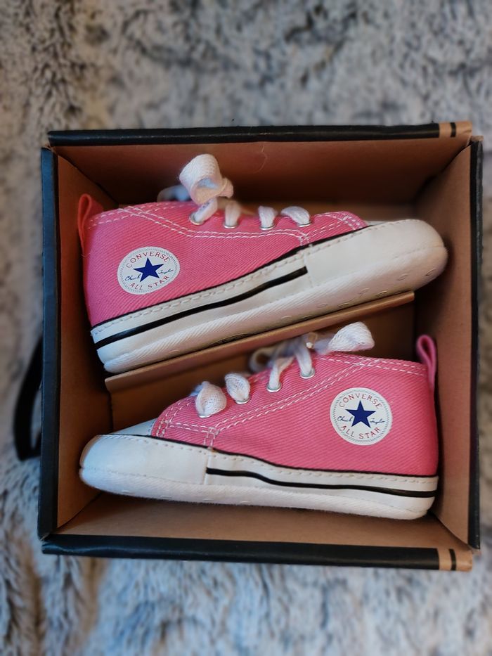 Converses bébé