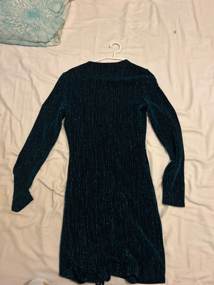 Robe à paillettes moulante - photo numéro 3