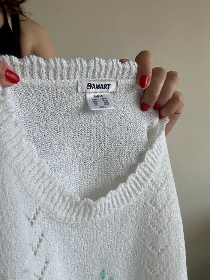 Pull blanc à manches courtes brodé taille M - photo numéro 9