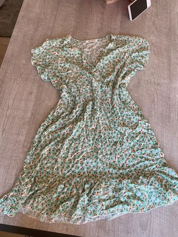 Robe  fleurie verte – taille M/L femme