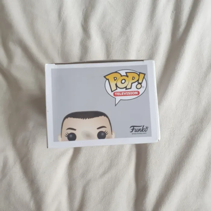 Figurine Pop 421 Eleven Stranger Things - Collection, en parfait état - photo numéro 6