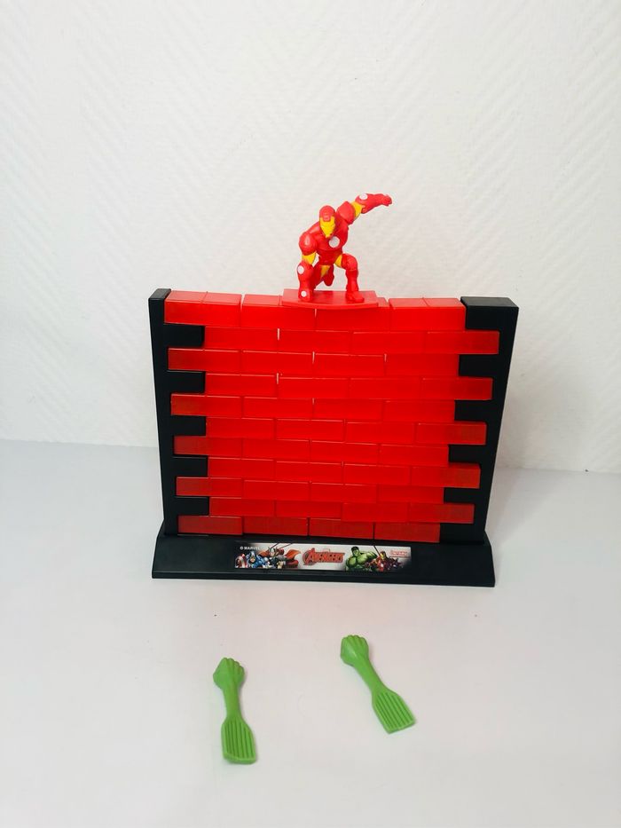 Jeu de société Marvel tiens bon Avengers - photo numéro 2