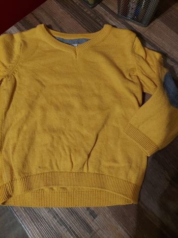 Pull 6/9mois H&M