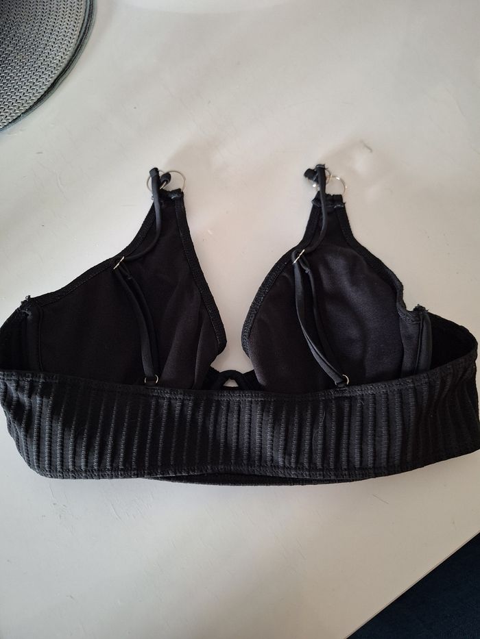 Haut de maillot de bain - photo numéro 2