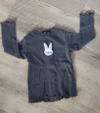 Sous pull gris foncé Kiabi 12 mois