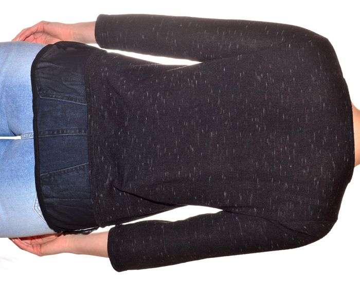 pull fin noir uni semi-transparent sur le bas taille M manches 3/4 col rond fluide - photo numéro 4