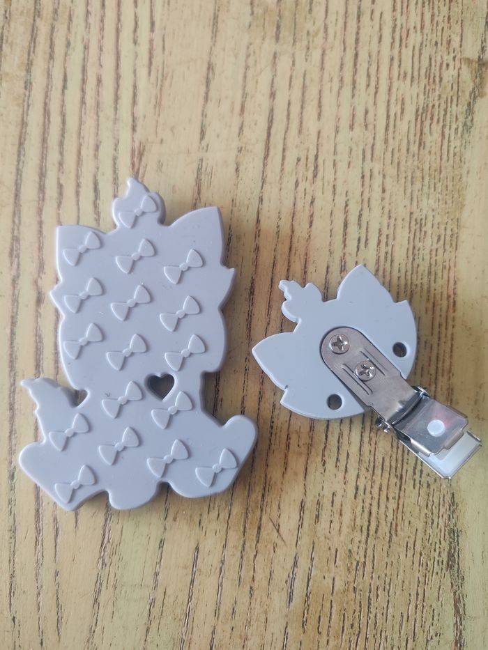 Lot d'anneaux de dentition et clips - photo numéro 2