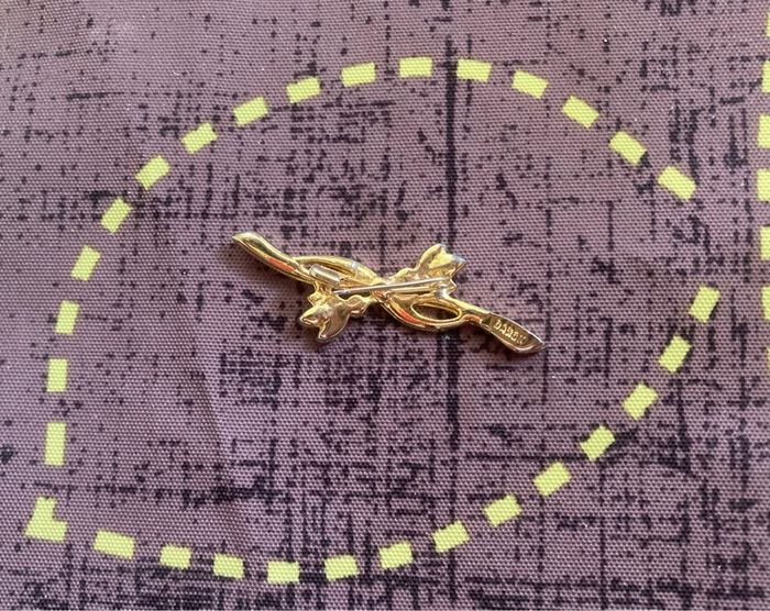 Broche dorée - photo numéro 2