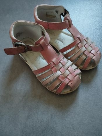 Sandales