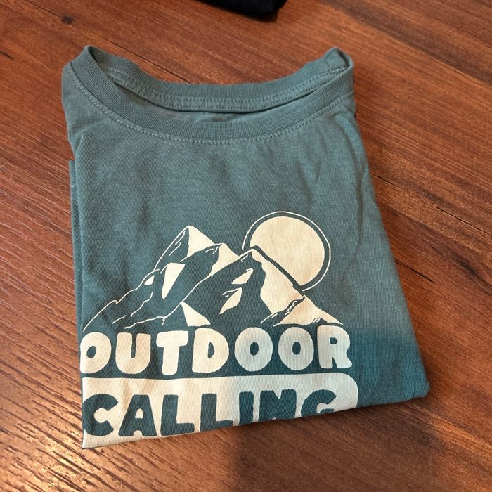 Tee shirt