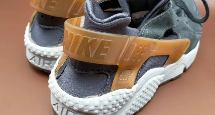 Basket nike air huarache, noir, pointure 40 - photo numéro 7