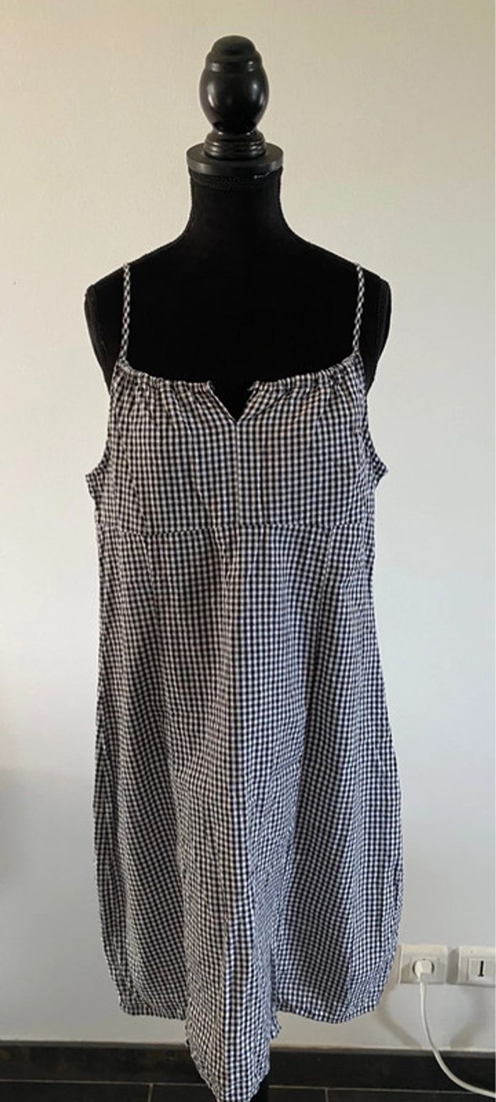 Robe vichy blanche et noire Pimkie taille 38 / 40