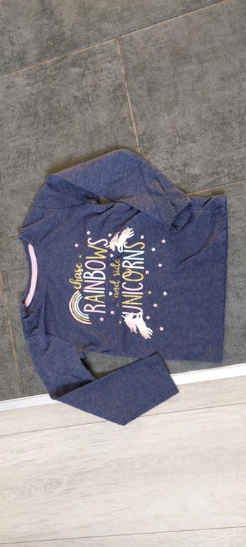 T shirt bleu, manches longues licorne, Primark, taille 2/3 ans