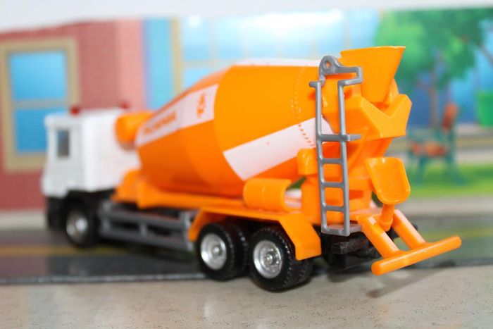 Scania camion toupie béton - photo numéro 3