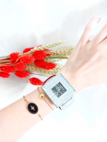 Montre bracelet argenté a strass
