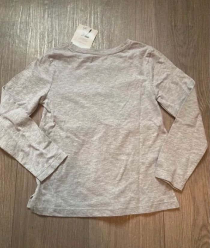 T-shirt / Sous-pull manches longues NEUF avec étiquette fille taille 5 ans couleur gris - photo numéro 4