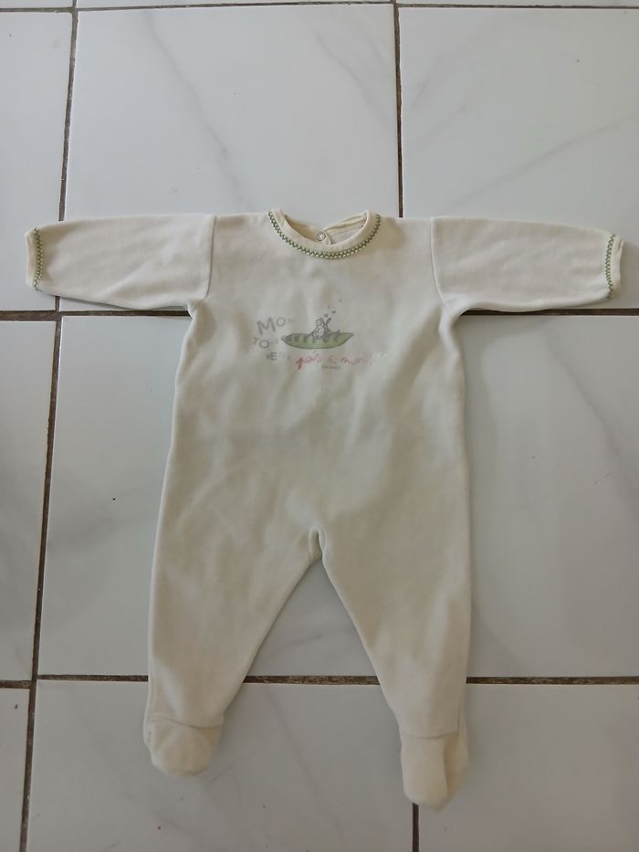 Pyjama 1 piece gsrcon d hiver taille 6 mois marque petit  bateau tres bonne etat - photo numéro 2
