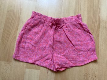 short motif marguerite taille  4/5 ans