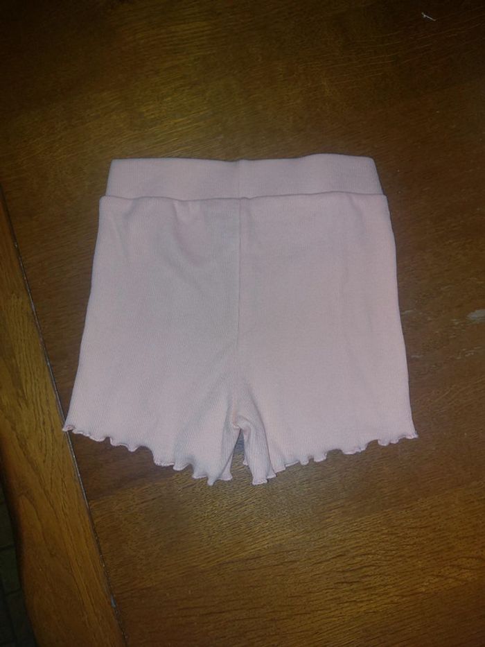 Petit short abricot - photo numéro 4